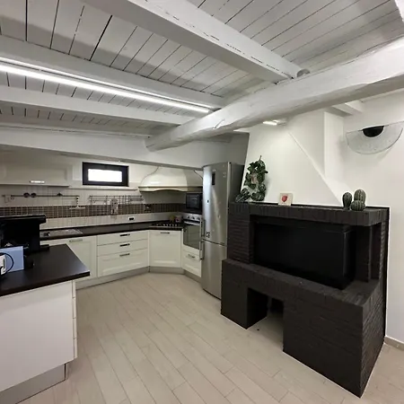 Peter House Apartment *